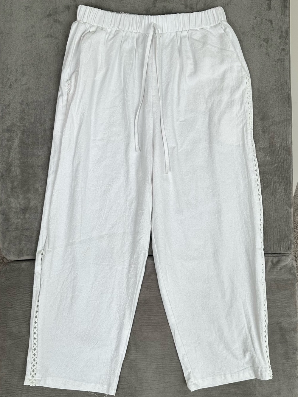 Women’s White Gauchos Lace With Elastic Drawstring Pants
